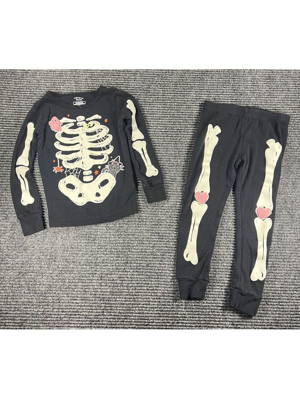 Carter's Toddler Girl 2-Piece Skeleton Pajama Set Size 3T Glow in the Dark
